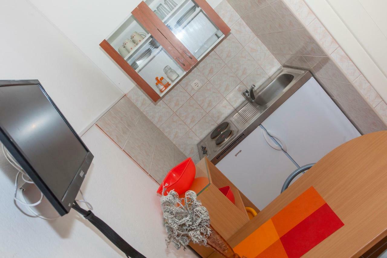 Apartments Lara Podgora Εξωτερικό φωτογραφία