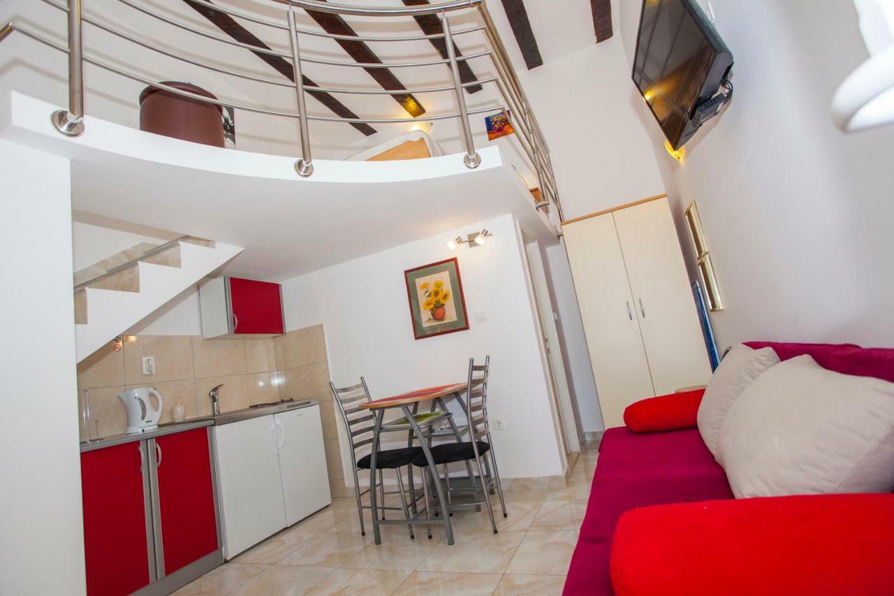 Apartments Lara Podgora Εξωτερικό φωτογραφία