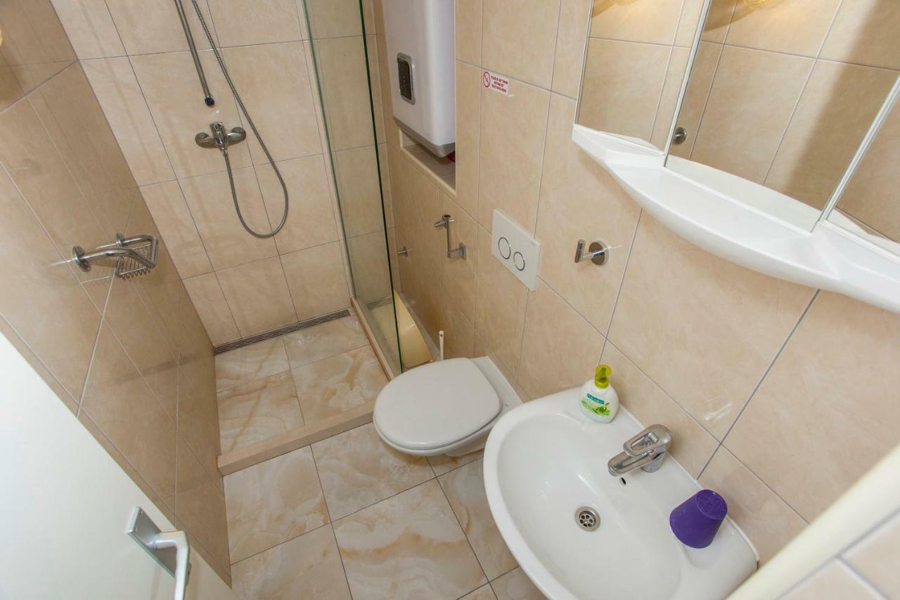 Apartments Lara Podgora Εξωτερικό φωτογραφία